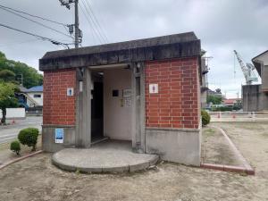 トイレ外観