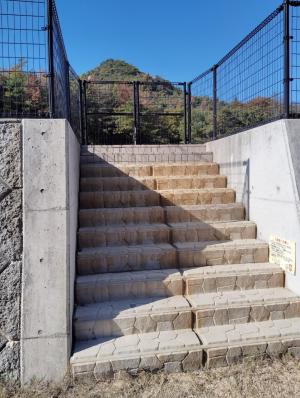 親水広場出入り口4