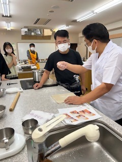 そば打ち教室の様子 たたむ