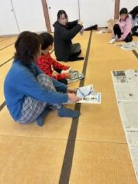 新聞紙ブーツ1
